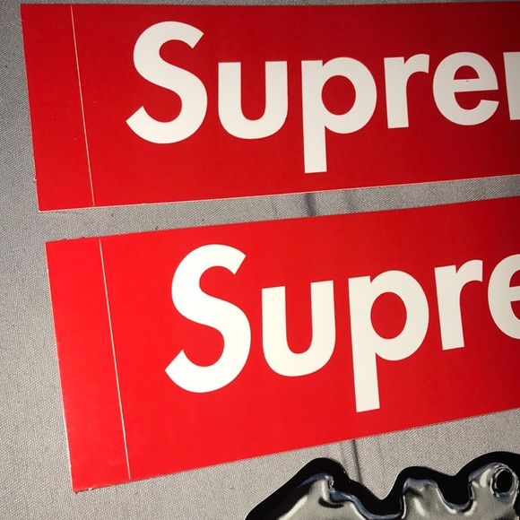 x3 Supreme STICKĖRS🆕 - Picture 3 of 8
